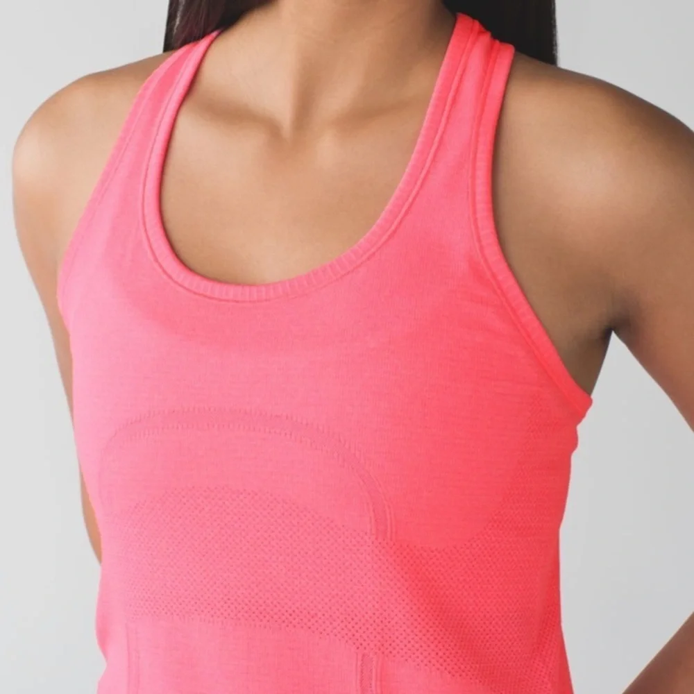 Lululemon Athletica Swiftly Tech Racerback Size 8 Yoga Bright Neon Pink Women's